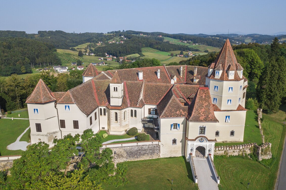 Aussenansicht Schloss Kornberg | © Bardeau GmbH | Franz Suppan | © Bardeau GmbH