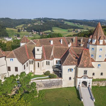 Aussenansicht Schloss Kornberg | Franz Suppan | © Bardeau GmbH