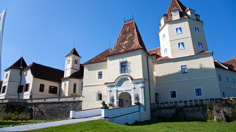 Eingangsbereich Schloss Kornberg | © Bardeau GmbH