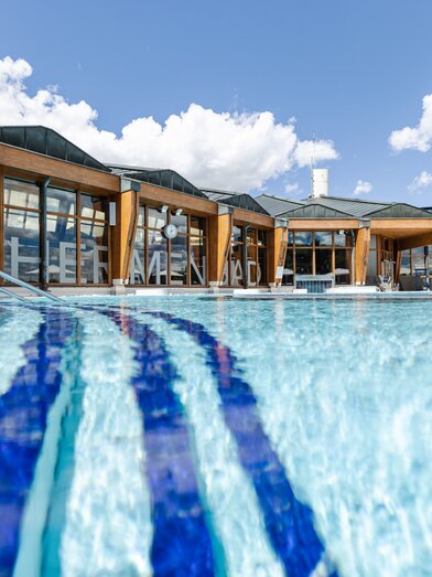 Thermenbad Freibereich | Jean van Lülik | © Therme Loipersdorf