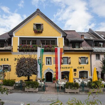 Außenansicht Hotel Gasthof Lercher | Alexander Rauch | © Busreisen Steiermark