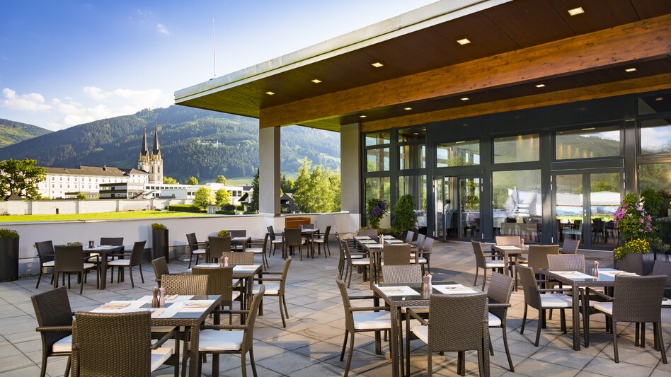 Blick zum weltbekannten Benediktinerstift Admont | © RIMC Hotels & Resorts GmbH