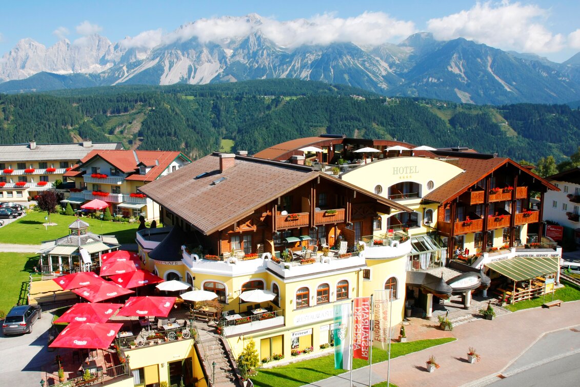 Hotel Außenansicht | © Erlebnishotel Stocker | © Erlebnishotel Stocker