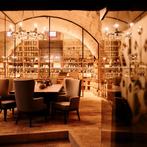 Weinkeller Schloss Gabelhofen | © Tauroa