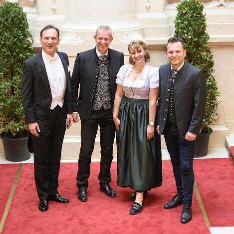 Dieter Hardt-Stremayr (Graz Tourismus), Lisa Legat (Graz CVB), Stefan Ettl (MCG) 2.v.l.n.r. | © MCG | Wiesner