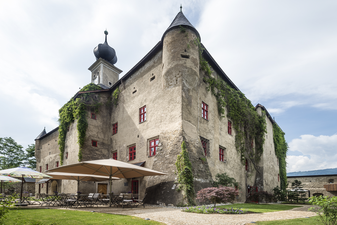 Schloss Gabelhofen Außenansicht | Philip Platzer