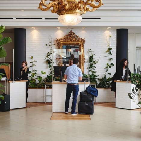 Rezeption | © Florian Weitzer Hotels & Restaurants | Florian Weitzer Hotels & Restaurants