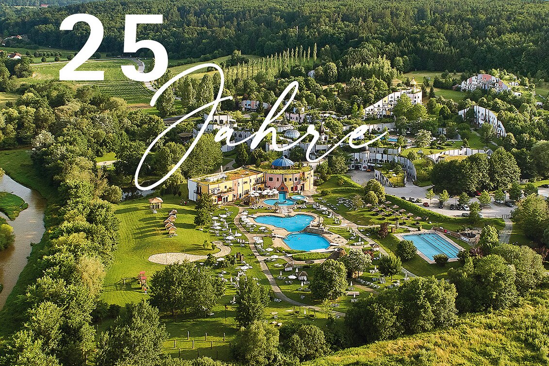 Bad Blumau Flugaufnahme | Rogner Bad Blumau | © Hundertwasser Architekturprojekt | ICONICTURN - Christian Stummer