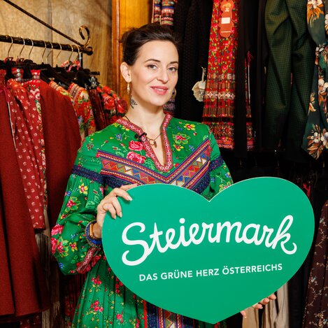 Lena Hoschek | © STG | Harry Schiffer