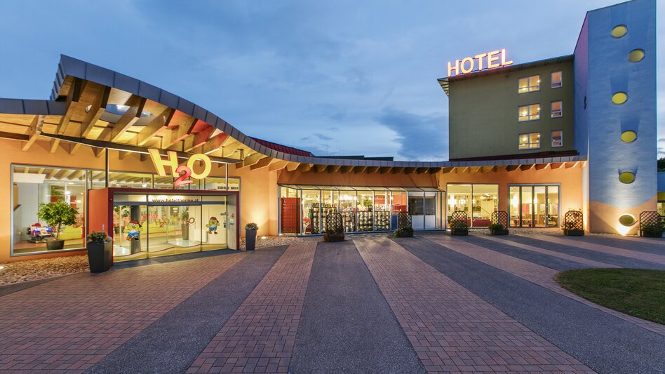 Außenansicht H2O Therme