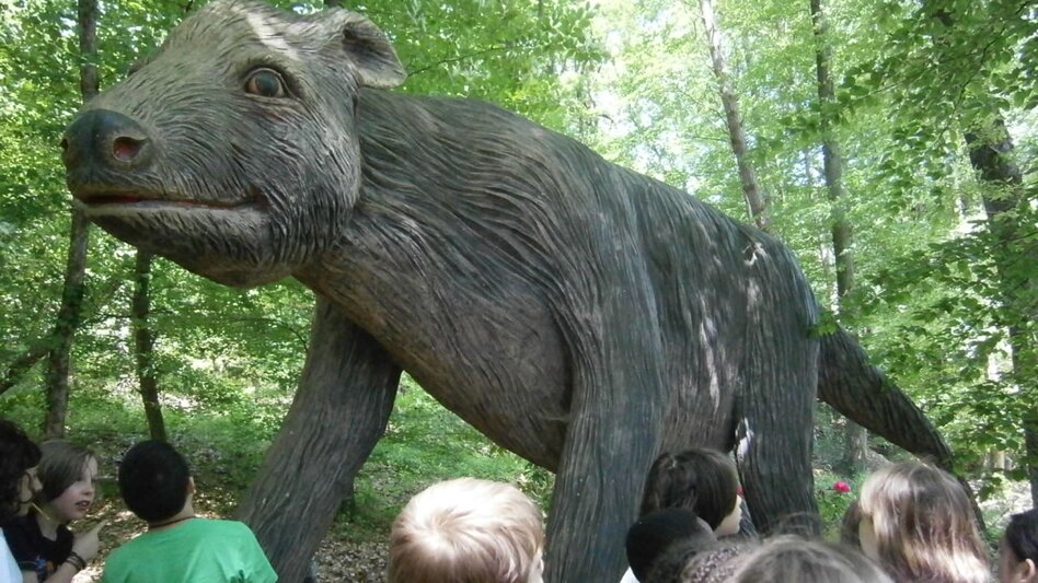 Tierskulptur im Styrassic Park