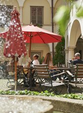 Courtyard Bildungshaus Retzhof | © Tomo Jesenicnik | Tomo Jesenicnik