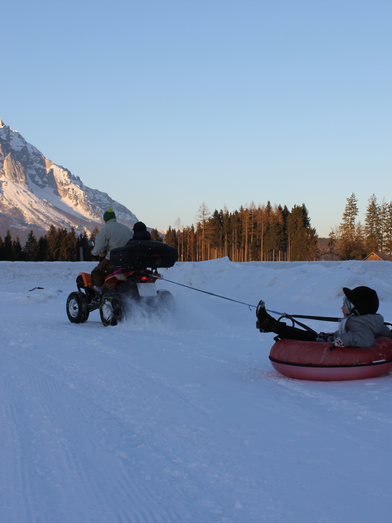 Snowtubing am Pürcherhof | © Alpentour Steiermark | Achim Schmidt
