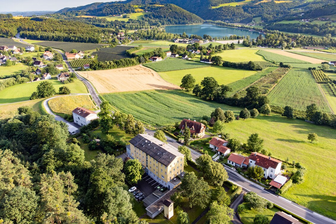 Drohnenbild vom JUFA Hotel Garni Stubenberg mit Seeblick | © JUFA Hotels/Martin Grabmayer - www.fotospass.at | Martin Grabmayer - www.fotospass.at