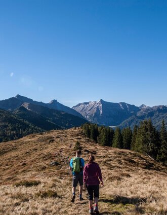 Hiking from Rossfeld towards Guschen, Steirische Kalkspitze in view | Astrid Meissnitzer | © Tourismusverband Schladming