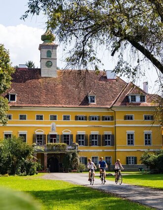 Empfehlenswert: Ein kurzer Abstecher ins Schloss Poppendorf | Werner Krug | © Erlebnisregion Thermen- & Vulkanland