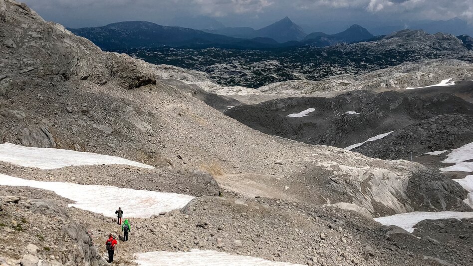 Hiking route Stage 01 From Glacier to Wine South Route Dachstein Gondola - Guttenberghaus - Touren-Impression #2.5 | © Steiermark Tourismus/Martina Traisch