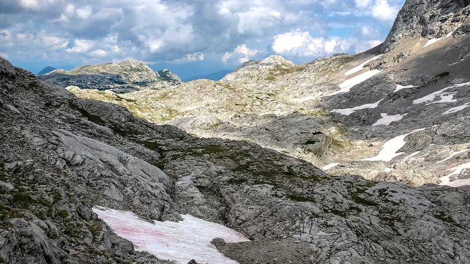 Hiking route Stage 01 From Glacier to Wine South Route Dachstein Gondola - Guttenberghaus - Touren-Impression #2.8 | © Steiermark Tourismus/Martina Traisch