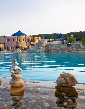 Vulkania Heilsee im Rogner Bad Blumau | © Rogner Bad Blumau | © Hundertwasser Architekturprojekt