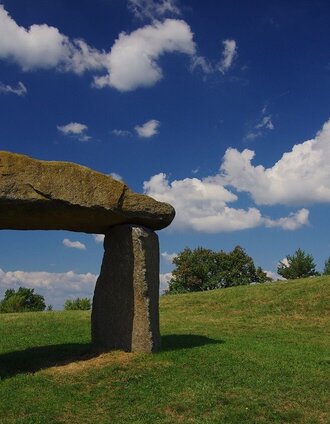 Der Steintisch | Jörg Liemandt | © Thermen- & Vulkanland