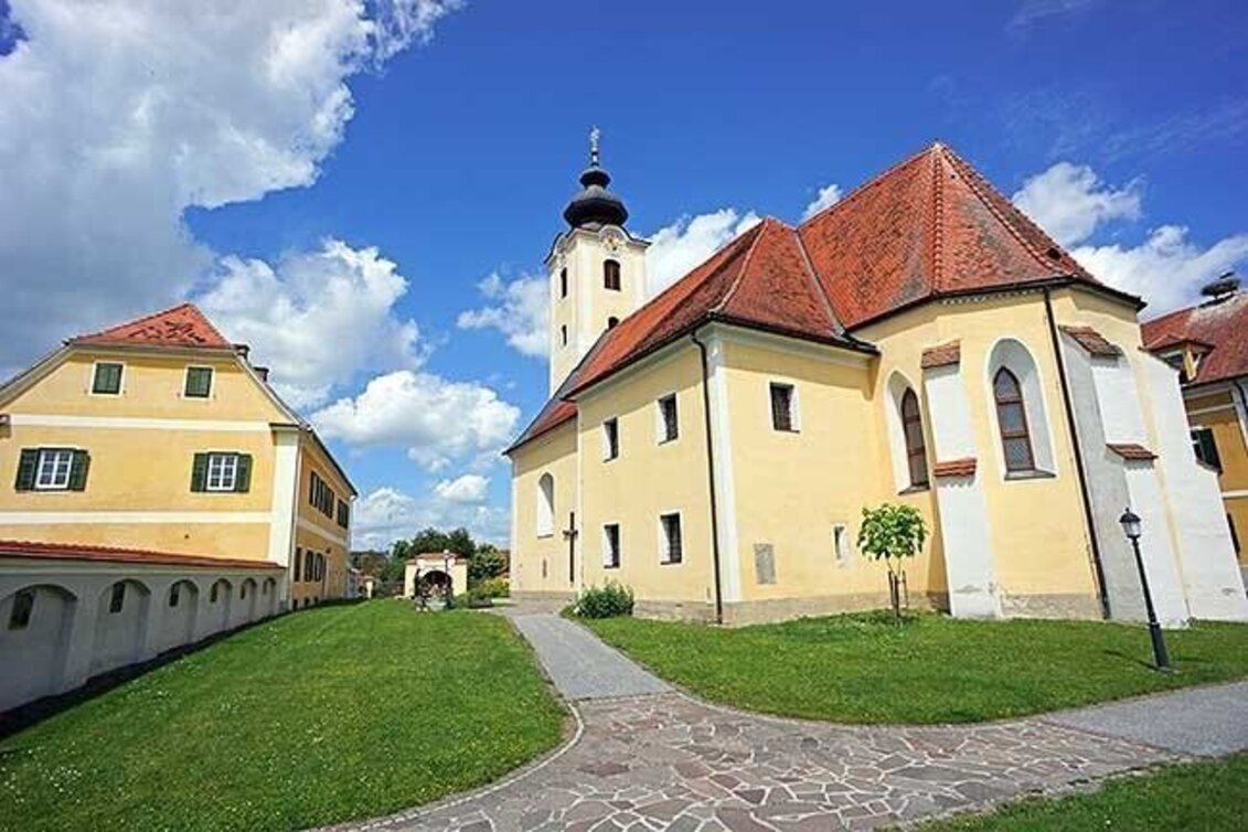 Bike Riding Fürstenfeld Knights' Order Tour (Fürstenfelder Ritterorden Tour) - Touren-Impression #1 | © Erlebnisregion Thermen- & Vulkanland