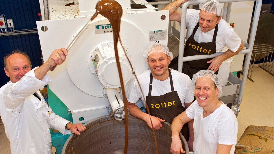 Motor Bike Culinary Vespa Tour in the Volcano Country - Touren-Impression #2.4 | © Zotter Schoko-Laden-Theater & Essbarer Tiergarten