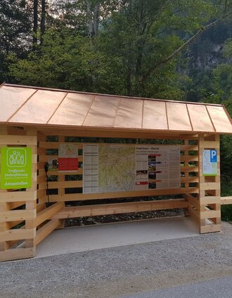 Info point Hopfriesen in Obertal valley with hiking map and trail signage | Gerhard Pilz | © Gerhard Pilz