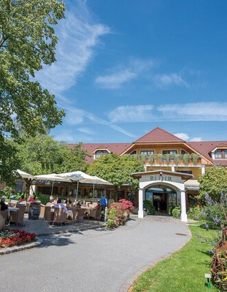 RETTER Bio-Natur-Resort, Eingang Restaurant | RETTER Bio-Natur-Resort | © Oststeiermark Tourismus
