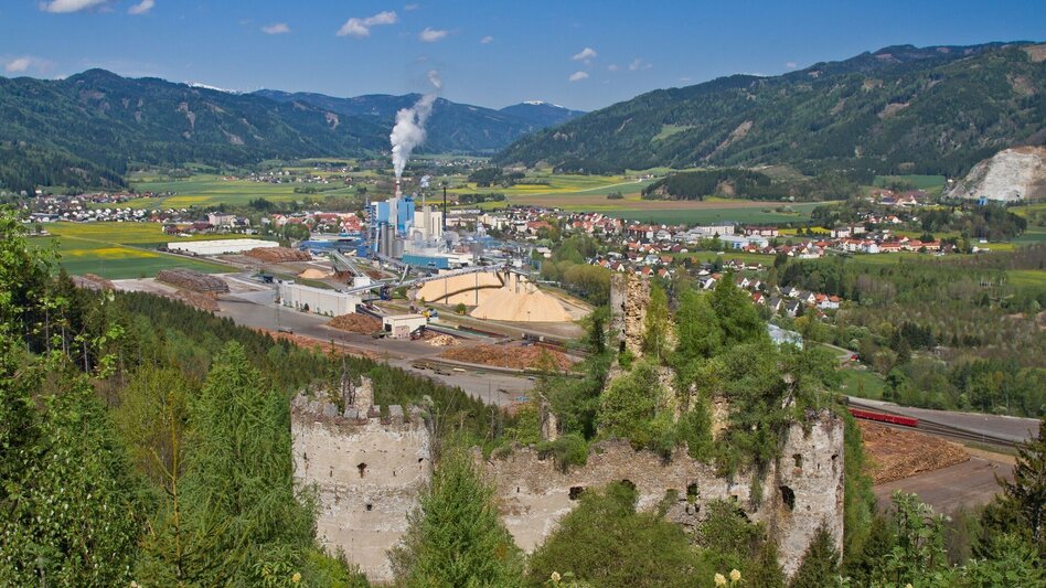 Wanderung Von der geschichtsträchtigen Ruine Reifenstein  zur Sauerbrunnquelle bei Schloss Thalheim - Touren-Impression #2.5 | © Markus Beren