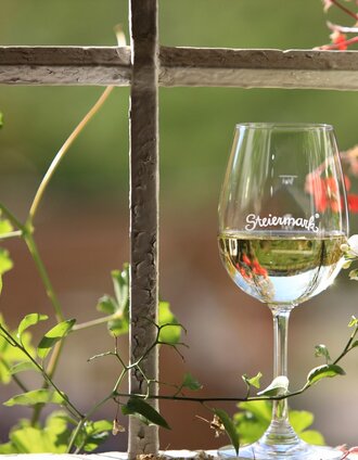 Wein, Teil der steirischen Lebenskultur | Simon Sackl | © Steiermark Tourismus/Harry Schiffer