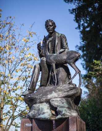 Roseggerdenkmal | Christa InzingerFR: Emotions by Morgenstern | © TV Hochsteiermark