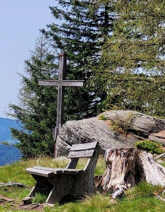 Reinischkogel_Gipfelkreuz.jpg | Irene Löschnig | © TVB Südsteiermark/Irene Löschnig