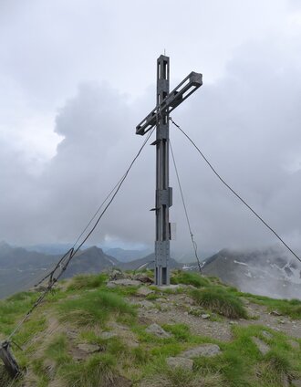 Gipfelkreuz am Hochstubofen | © Fotograf: Volkhard Maier