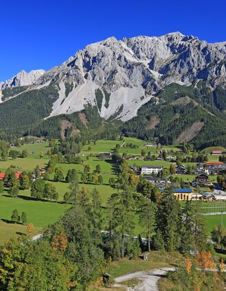 Ortszentrum Ramsau am Dachstein - WM Weg | Tourismusverband Schladming-Dachstein | © Erlebnisregion Schladming-Dachstein
