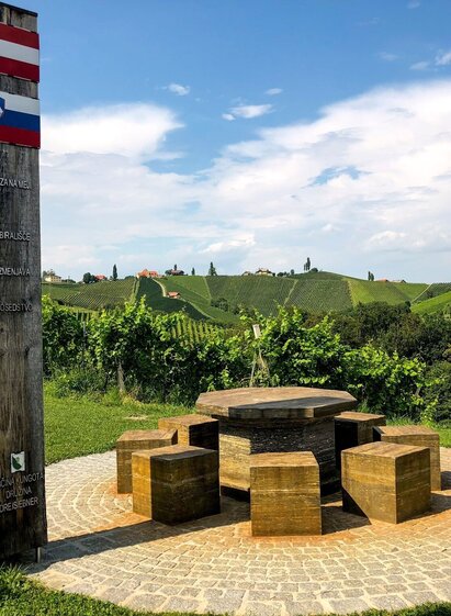 Grenztisch im Naturpark Südsteiermark | © (c) Steiermark Tourismus/Martina Traisch | Martina Traisch | © (c) Steiermark Tourismus/Martina Traisch