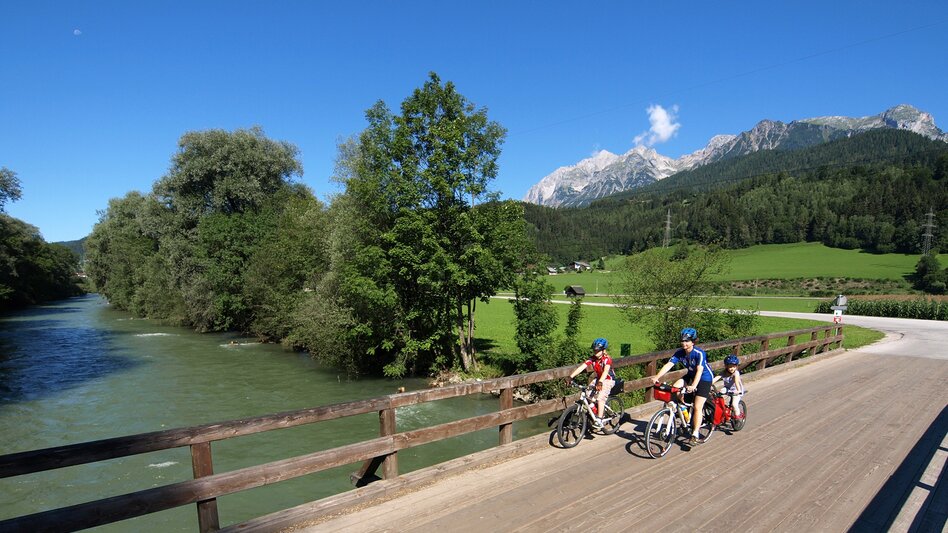 Bike Riding Enns Cycle Trail ‒ through a world of mountains and water - Touren-Impression #2.5 | © Steiermark Tourismus/Arjan Kruik