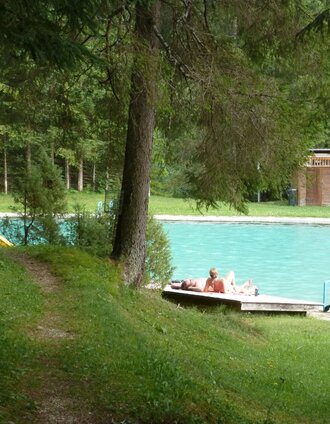 vorbei am Waldbad Hinterwildalpen  | Christian Scheucher | © Tourismusverband Wildalpen
