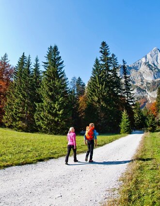 Start beim Alpengasthof Bodenbauer | Tom Lamm | © Steiermark Tourismus