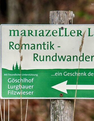 Wegweiser | Fred Lindmoser | © www.mariazell.blog