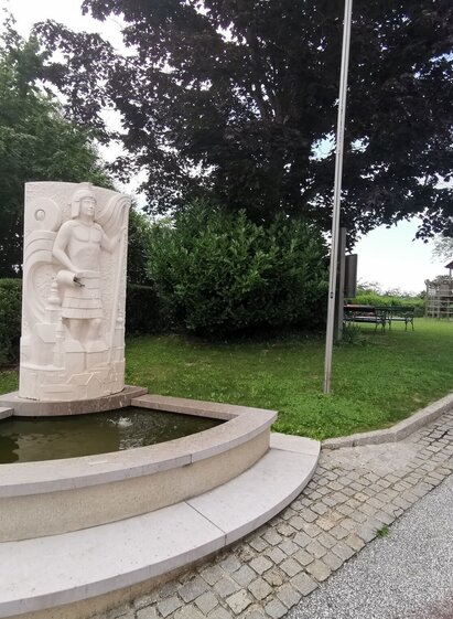 Brunnen mit Hl. Florian | © Thermen- & Vulkanland | Daniela Neubauer | © Thermen- & Vulkanland