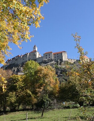 Blick auf die Riegersburg entlang der Radtour | Bernhard Bergmann | © Thermen- & Vulkanland
