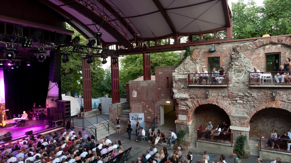 Stadtrundgang Schlossberg Graz: Über den Dächern der Stadt - Touren-Impression #2.11 | © Graztourismus - Harry Schiffer