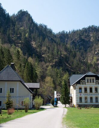 Startpunkt hinter dem Hotel Bergkristall | Christian Scheucher | © TV Gesäuse