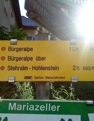 Wegweiser  am Beginn der Wanderung | Ute Gurdet | © Hochsteiermark