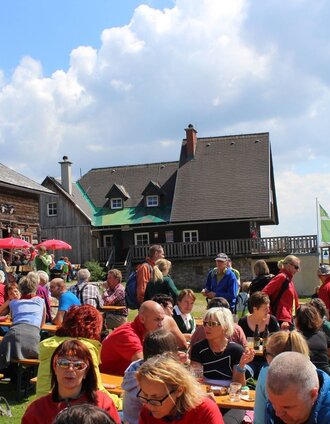 Almkirtag auf der Hinteralm | Christoph Weitz | © Alpenverein Edelweiss