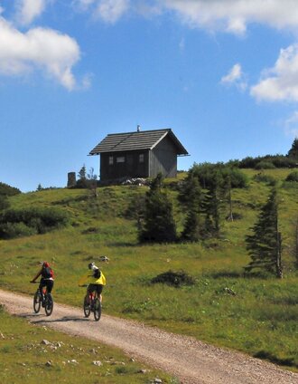 Mit dem E-Bike unterwegs auf die Schneealm | Andreas Steininger | © Naturpark Mürzer Oberland