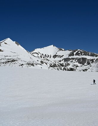 In der Mitte ist das Tagesziel in Sicht. | Toni Kerschbaumer | © Erlebnisregion Schladming-Dachstein