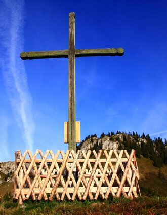 Kreuz auf der Kleinveitschalm | © Herbert Podbressnik