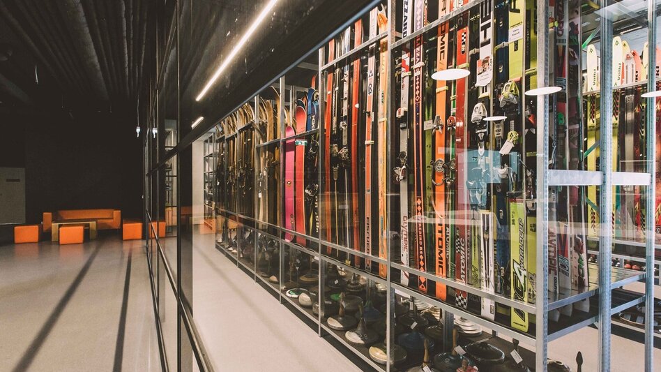 Snowshoe walking Vom Stift Neuberg bis zur Semmeringbahn - Touren-Impression #2.3 | © WinterSportMuseum