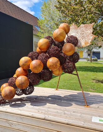 Jugend-Kunst-Objekt im Ortszentrum Bad Loipersdorf | Johann Gollowitsch | © Gemeinde Bad Loipersdorf